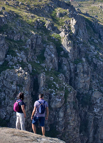 Hikers admiring Douro International Natural Park canyon